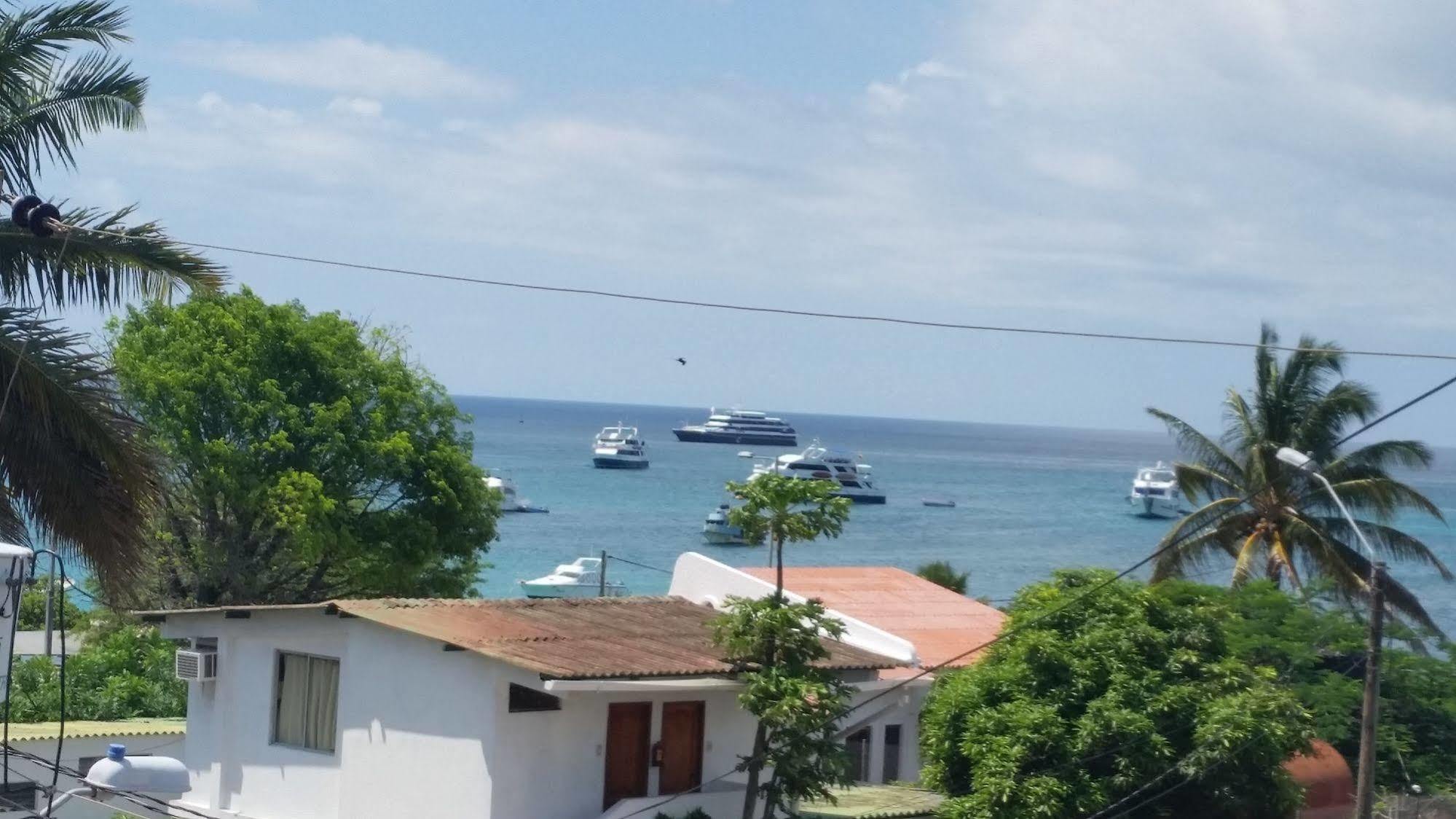 Royal Galapagos Inn Puerto Baquerizo Moreno Ngoại thất bức ảnh