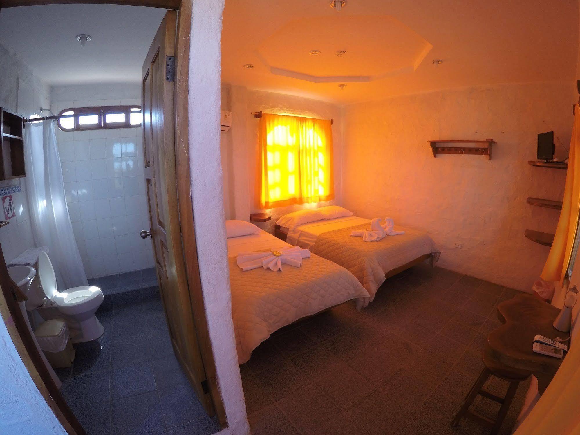 Royal Galapagos Inn Puerto Baquerizo Moreno Ngoại thất bức ảnh